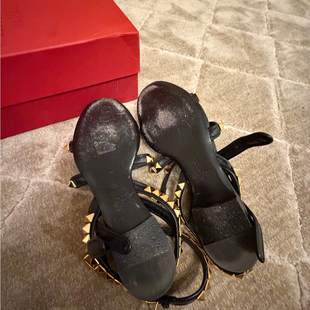 Valentino Black Leather Sandal with Gold Pyramid Studs and Ankle Strap - Picture 7 of 7